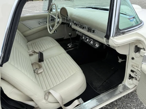 1957 Ford Thunderbird 2-door convertible - Image 14