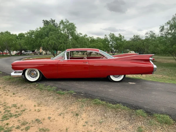 1959 Cadillac 62 Red - Image 15