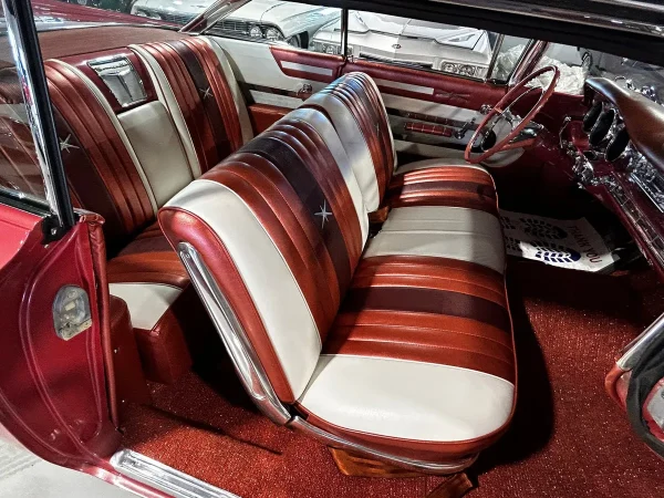 1959 Pontiac Bonneville - Image 23