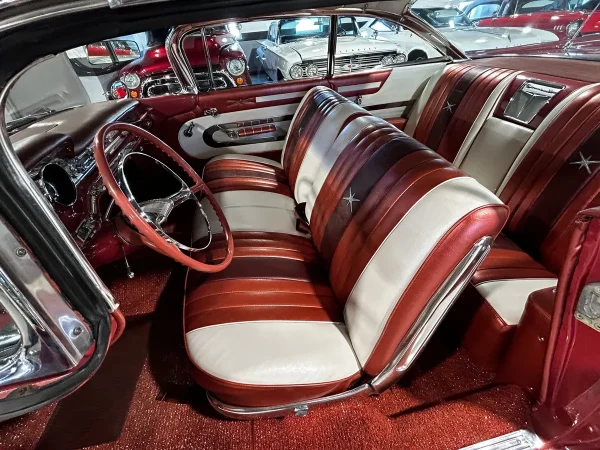 1959 Pontiac Bonneville - Image 6