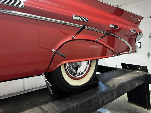 1959 Pontiac Bonneville - Image 42