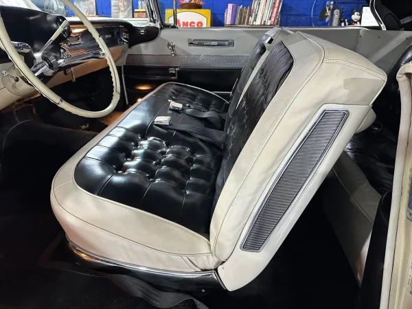 1960 Cadillac 62 - Image 11