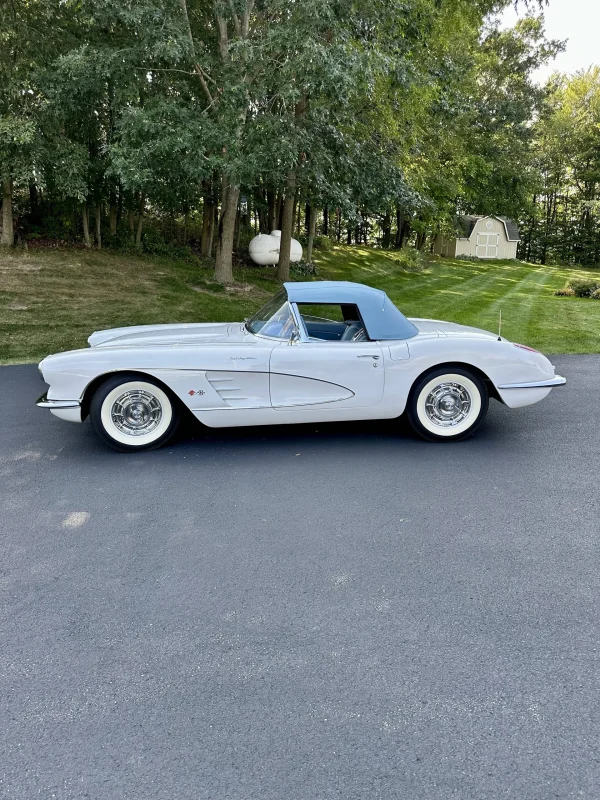 1960 Chevrolet Corvette Convertible  Restored to Highest Standards - Image 5