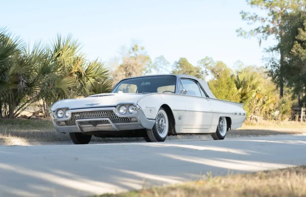 1962 Ford Thunderbird Sports Roadster With the M-Code 390 V8 - Image 4