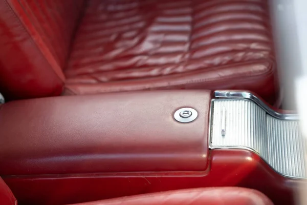 1962 Ford Thunderbird Sports Roadster With the M-Code 390 V8 - Image 31