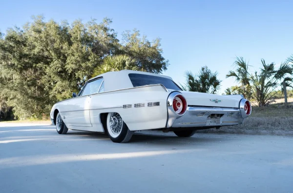 1962 Ford Thunderbird Sports Roadster With the M-Code 390 V8 - Image 6
