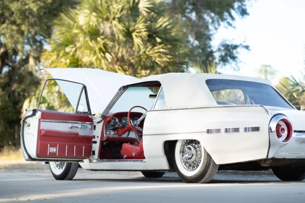 1962 Ford Thunderbird Sports Roadster With the M-Code 390 V8 - Image 8