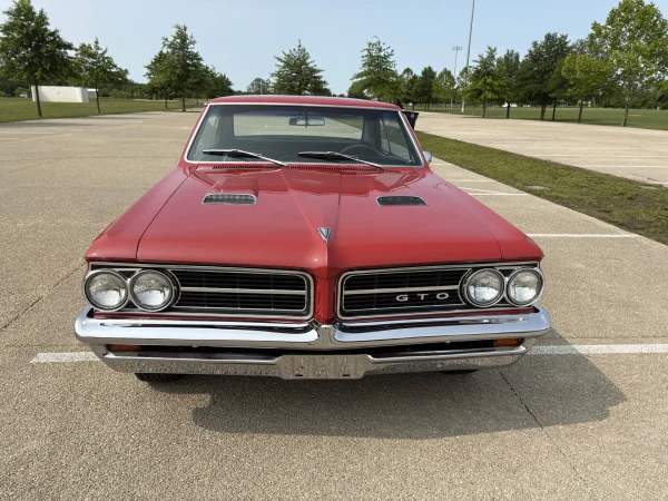 1964 Pontiac GTO Hardtop Coupe - restored award winner - Image 5