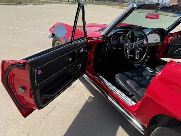 1965 Chevrolet Corvette Sting Ray Convertible With the L76 327/365 V8 - Image 18