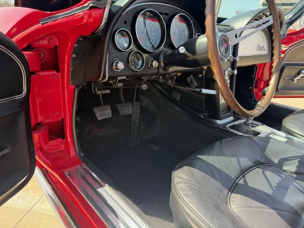 1965 Chevrolet Corvette Sting Ray Convertible With the L76 327/365 V8 - Image 19