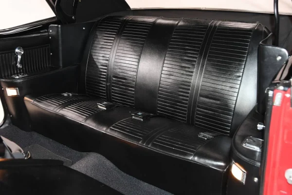 1966 Pontiac GTO Convertible with 389 ci. V8 and Tri-Power setup - Image 18