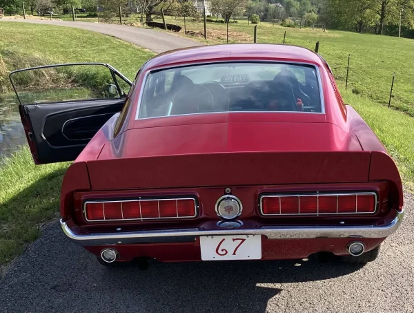 1967 Ford Mustang Fastback Restomod * rotisserie, bead blasted, modified and professional refinished with less than 2K on rebuilt 390 FE V8 - Image 13