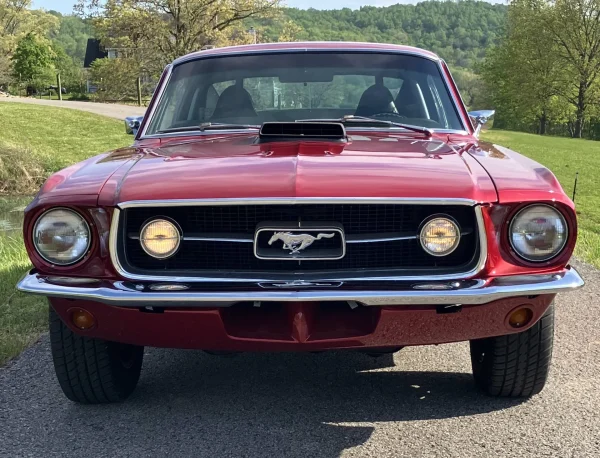 1967 Ford Mustang Fastback Restomod * rotisserie, bead blasted, modified and professional refinished with less than 2K on rebuilt 390 FE V8 - Image 9