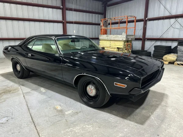1970 Dodge Challenger - Image 14